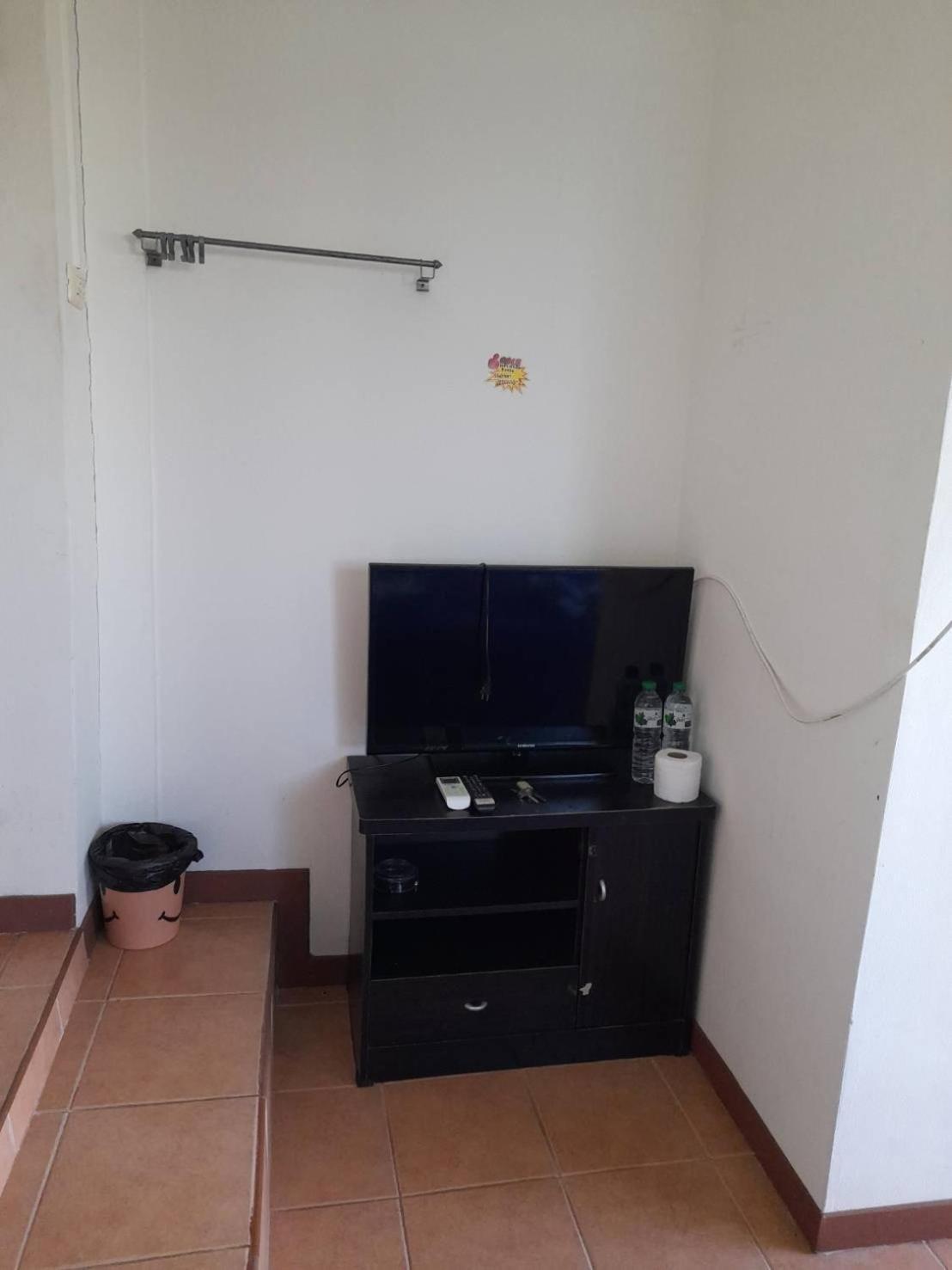 White House By Sorot ตึกขาวโดยโสรฬ Apartment Pantai Jomtien Bagian luar foto